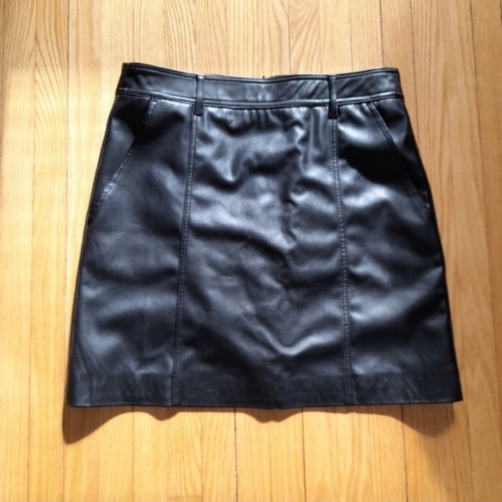 RW&CO. Black Faux Leather Skirt Size 8 - Picture 4 of 11